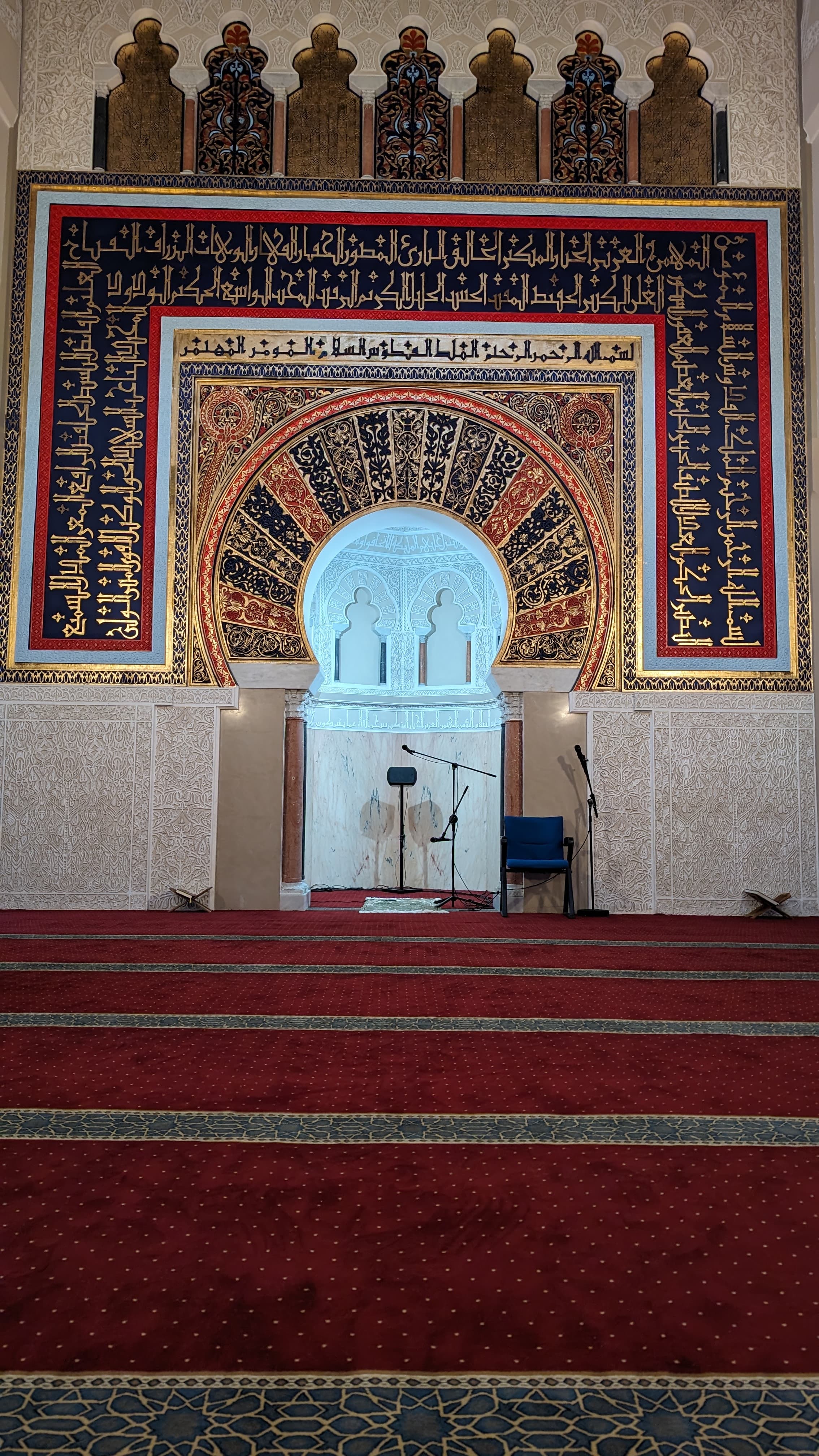 The Judería — the old Jewish quarter. Narrow lanes, whitewashed walls, the synagogue at the centre.